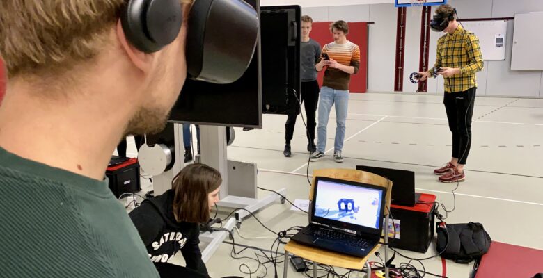 ReAction VR co-creatie met jongeren. uitgevoerd voor Mee & de Wering Jongerenwerk in samenwerking met cultureel centrum Triade,  en partner Gamesolutionlab uit Eindhoven.